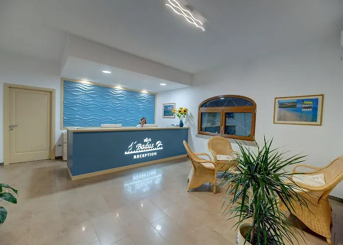 The Fantastic Residenza Badus T6 2bedapt Sleeps 6 Apartment Badesi
